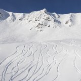 Une avalanche s'est déclenchée mardi vers 12h20 dans un secteur hors-piste de la station des Crosets, dans la commune du Val-d'Illiez (VS) (photo d'illustration). KEYSTONE/JEAN-CHRISTOPHE BOTT